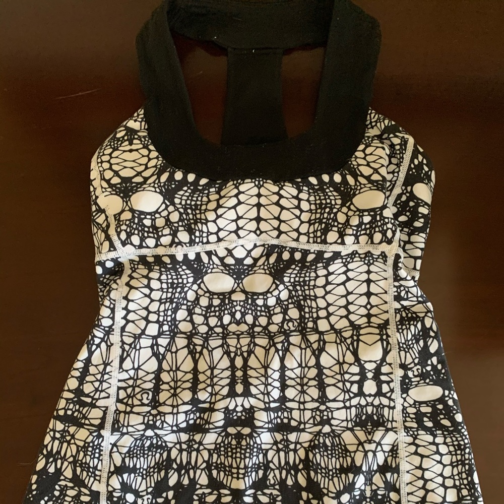 Lululemon tank 0